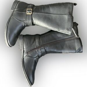 New Black The Children’s Place Boots with Buckle and Zipper size 6Youth